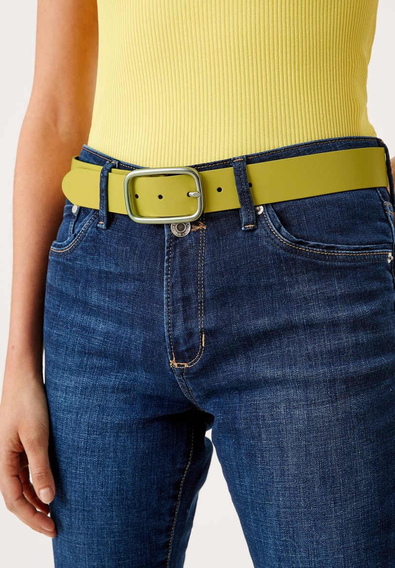 Damen Gürtel casual | s.Oliver Gürtel yellow/dunkelgelb - GA86267 Damen Gürtel casual | s.Oliver Gürtel yellow/dunkelgelb - GA86267