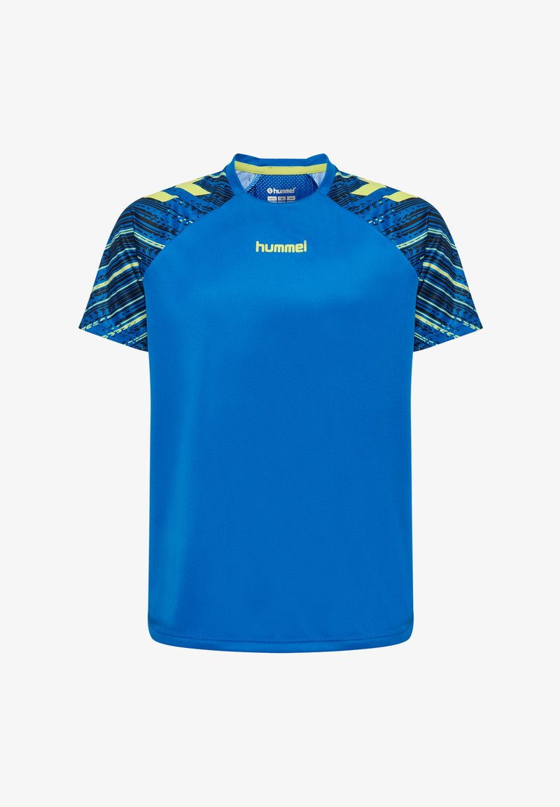 Camisa deportiva azul hecha de una tela ligera, con mangas cortas, un escote redondo y un diseño vibrante en los hombros.