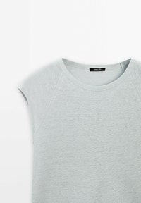 Massimo Dutti LLIGHTWEIGHT RIBBED - T-shirt basic - light blue