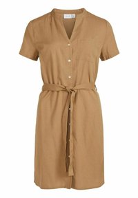 Robe à manches courtes avec boutons en tissu brun clair. Comprend un col, une poche poitrine et une ceinture nouée à la taille pour un ajustement.