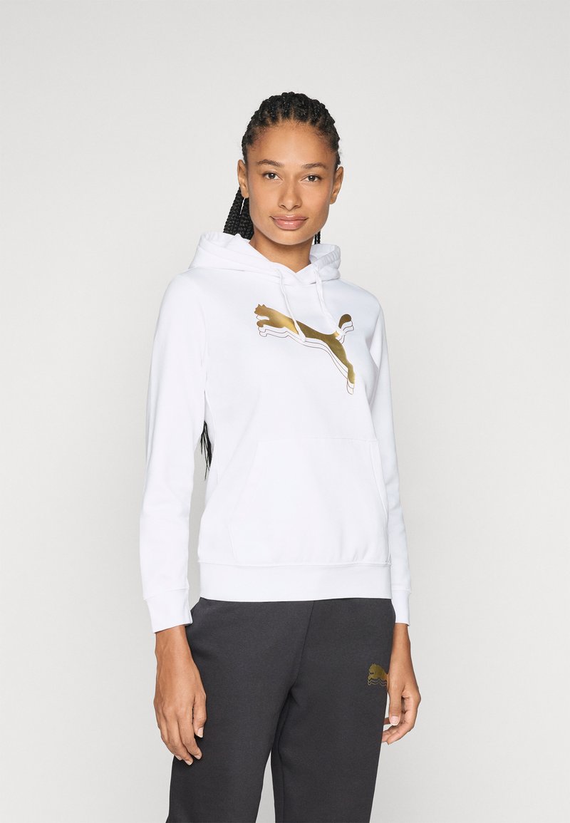 Haut à capuche blanc avec un logo Puma doré sur la poitrine, comportant une poche avant, un cordon de serrage pour la capuche et des poignets et un ourlet côtelés.