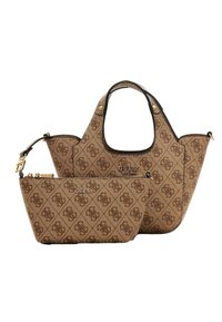 Borsa tote marrone Guess con pochette coordinata, caratterizzata da un motivo logo su tutta la superficie e finiture in tono oro.