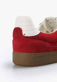 Scalpers MIKO - Zapatillas - red