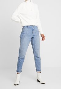Marc O'Polo Stickad tröja - off-white