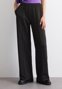 Marc O'Polo DENIM DRAPY WIDE JOGGER - Tepláky - black