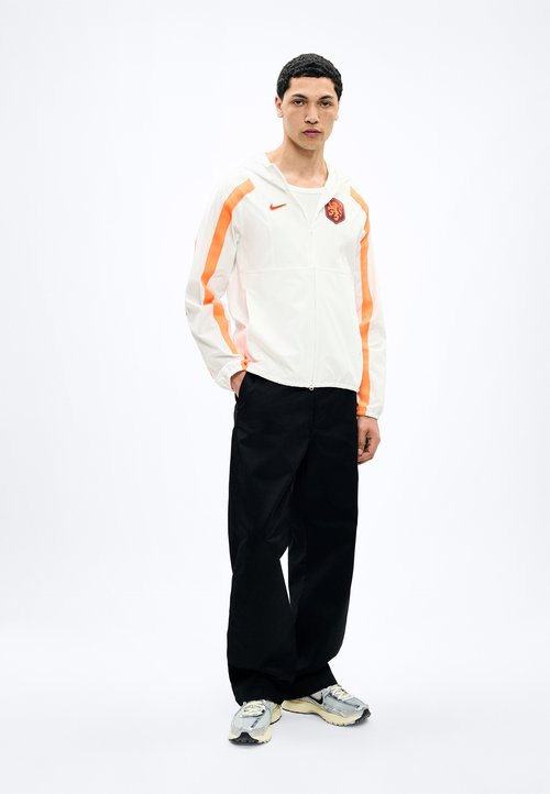 Nike Netherlands Energy Dri-FIT Woven Jacket 'White Hyper Crimson' — foto 2