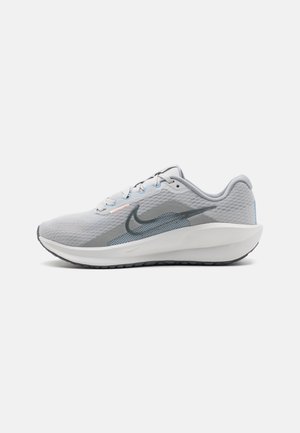 DOWNSHIFTER 13 - Road running shoes - light grey, grey