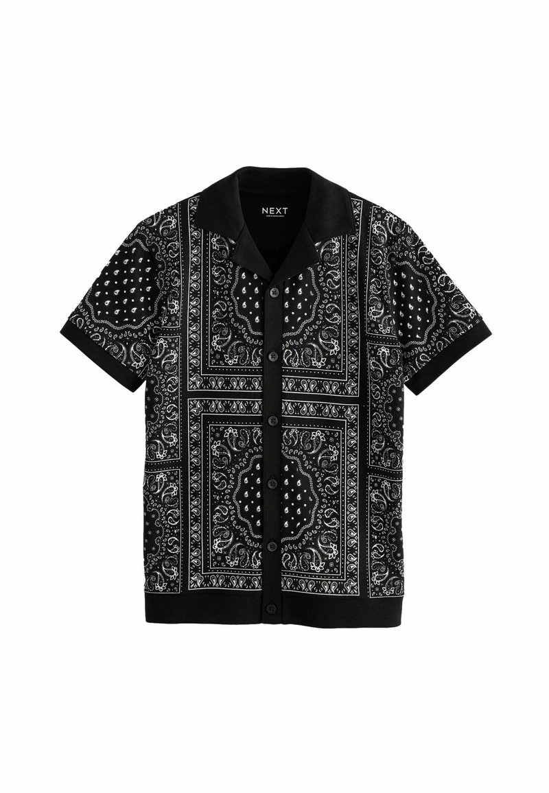 Chemise noire à manches courtes avec boutons, imprimé bandana paisley blanc et col noir uni de la marque NEXT.