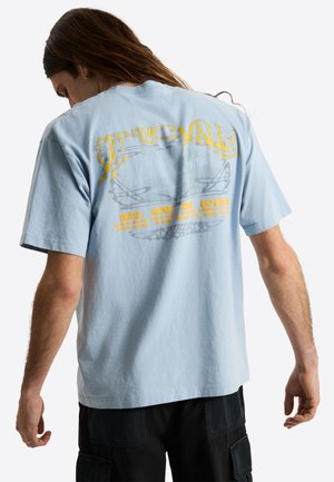Vans, JETTY TOP. - Print T-shirt - light blue