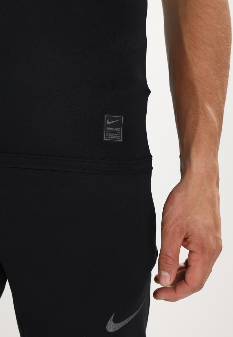 nike compression shirts sleeveless