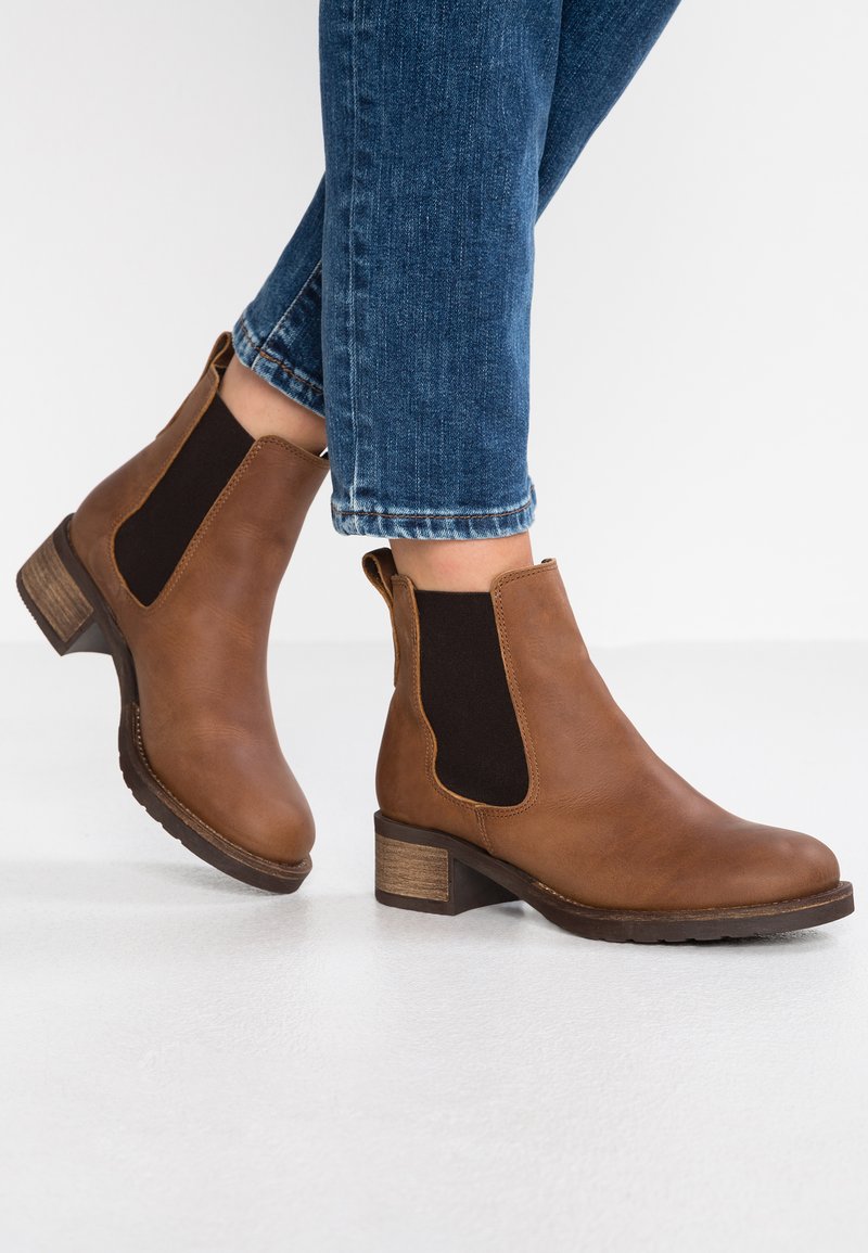 Pavement CHRISTINA  - Botine clasice - tan