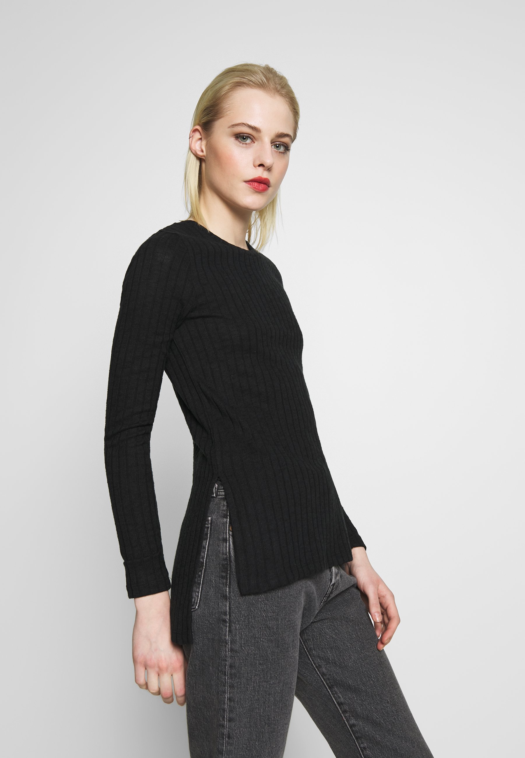 Noisy May NMSLOAN O NECK Strikkegenser black Zalando.no Noisy May NMSLOAN PANT - Bukse - black
