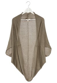 Lekki kardigan w oliwkowo zielonym kolorze, z otwartym przodem, luźnym krojem o opadającym kształcie, miękką fakturą i rękawami długości do łokcia.