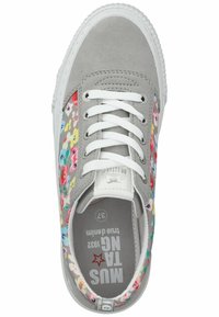 Mustang Trainers - hellgrau
