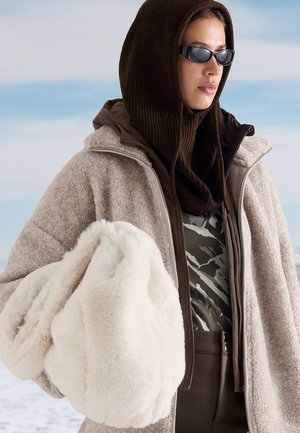 OYSHO Kabelka - beige