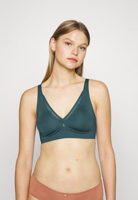 Triumph TRUE SHAPE SENSATION - Soutien de t-shirt - russian green