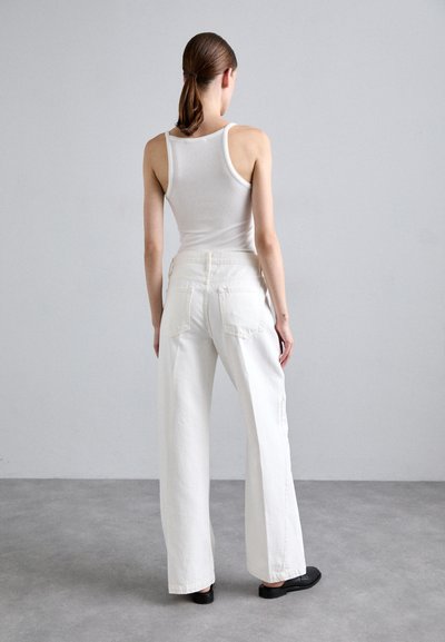 FRAME BAGGY PALAZZO - Džinsi ar platām starām - white