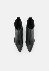 RAID Kovbojské/motorkářské kotníkové boty - black