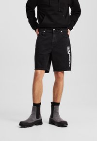 Karl Lagerfeld Jeans - RELAXED - Shorts di jeans - washed black Immagine in miniatura 1
