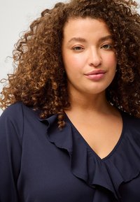 Ellos Plus collection Bluse - dunkelblau