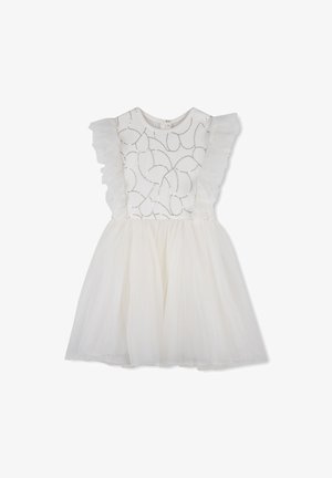 Valge kleit volangide ja õlakatetega, kaunistatud kehaosa hõbedaste niidimustritega ja kihiline tuuleliiliga seelik.