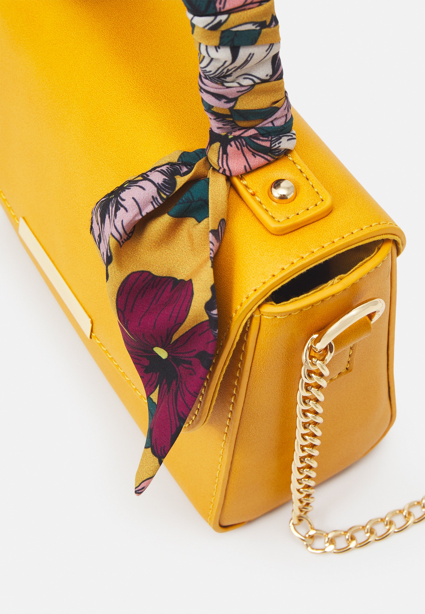 sac a bandouliere jaune