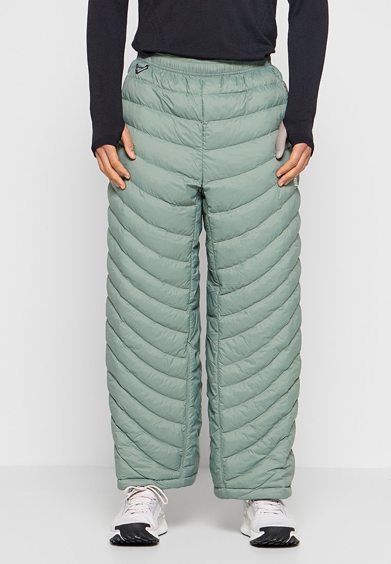 Pantalones montañeros largos
