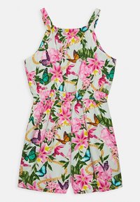 Bloemrijke jumpsuit met roze bloemen, groene bladeren en kleurrijke vlinders op een lichtblauwe achtergrond. Lichte, mouwloze design.