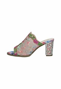 Open-toed mule met een transparante bovenkant met bloemmotief, geaccentueerd met levendige groene en roze rasterontwerpen, en een decoratieve uitsnede hiel.