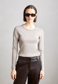 Esprit CREW - Pikkade varrukatega topp - light taupe