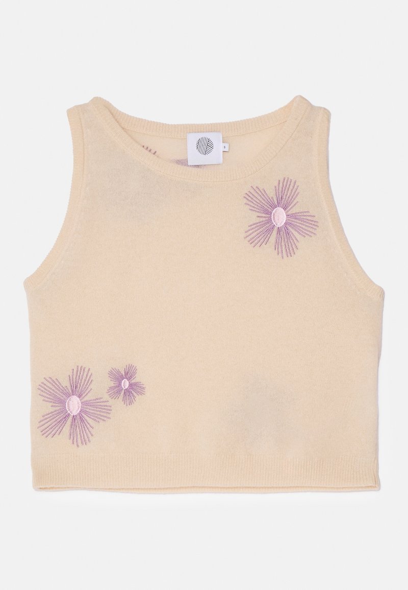 Haut court sans manches en tricot beige avec des fleurs violettes brodées sur la poitrine et le bas côté, encolure ronde et ourlet côtelé.