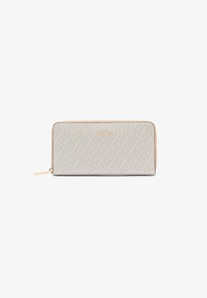 Portefeuille beige clair avec motif gaufré, logo doré et fermeture éclair. Présente une texture lisse et un tirette de fermeture décoratif.