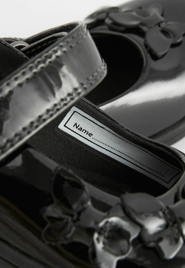 SCHOOL MARY JANE  WIDE FIT  – Lauflernschuh