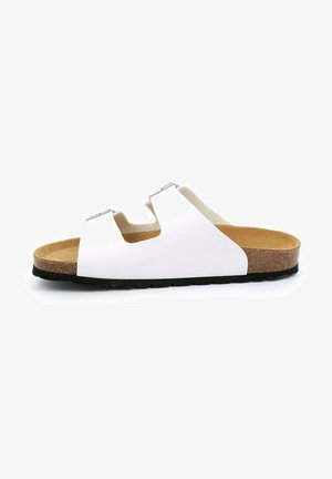 Infradito bianchi con due cinturini regolabili, soletta in sughero e suola in gomma nera, caratterizzati da una finitura liscia e un design minimalista.