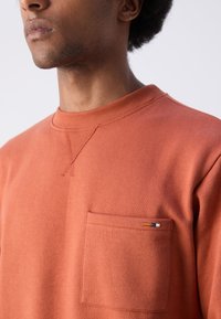 INDICODE JEANS Sweatshirt - baked clay
