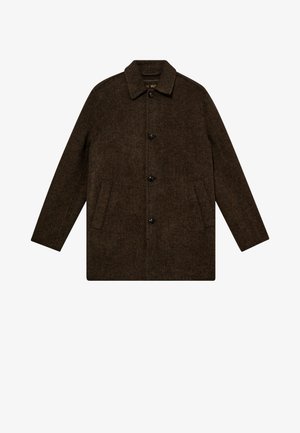 Mørk brun ullkåpe med krage, fire knapper foran og to skrå sidelommer.