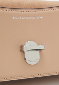 COACH STUDIO BAG 20 - Skuldertasker - buff