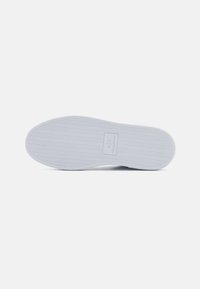 Armani Exchange Tenisky - optic white/rose