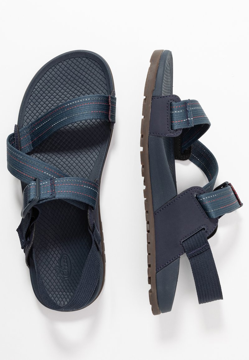 Aanpassen chacos dubbele riem