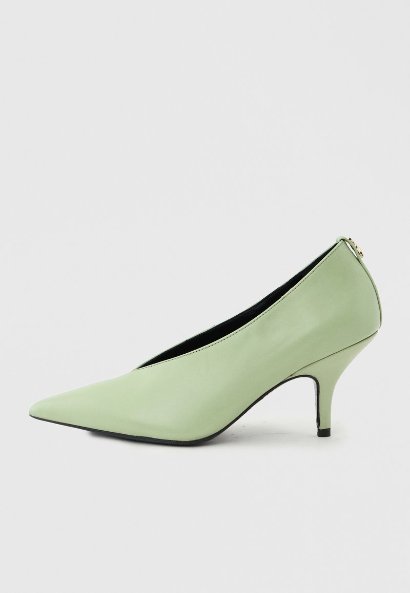 Zapatos altos