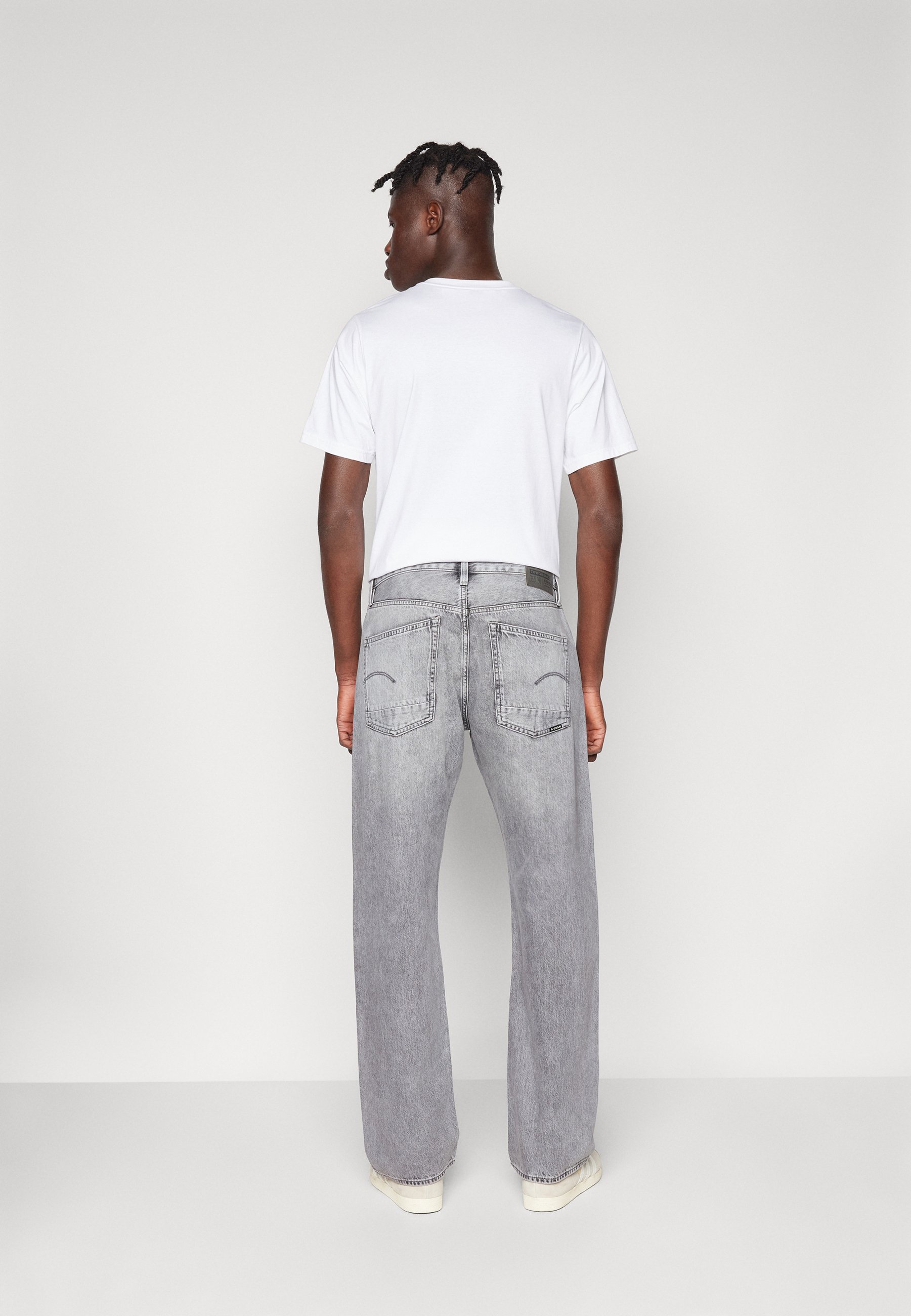 [DEINET] FADED STRAIGHT DENIM /追跡付 Diesel Faded straight-leg Jeans | Blue | FARFETCH TW