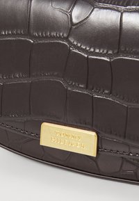 Tommy Hilfiger PARTY LE MINI CROSSOVER CROC - Borsa a tracolla - brookwood
