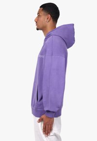 Dropsize Hættetrøje - washed purple