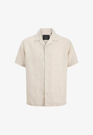 Beige kortermet lin-skjorte med camp-krage, knapper foran, og løs passform, vist på hvit bakgrunn.