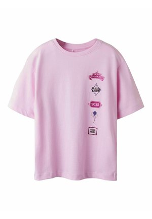 Name it CIRKUS SUMMARUM - Print T-shirt - pirouette