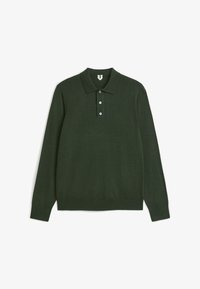 Unselected, dark green