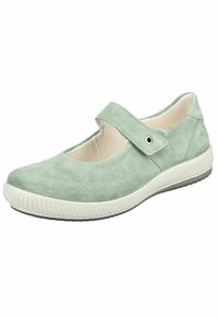 Zapato de ante verde claro con punta redondeada y correa ajustable estilo Mary Jane. Suela de goma blanca con agarre texturizado, con un suave interior beige.