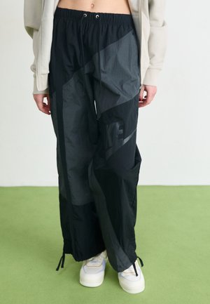 SPORTSWEAR - Pantalon de survêtement - anthracite/black