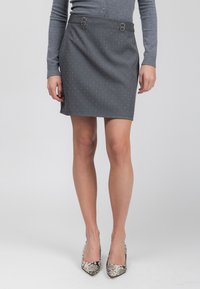 INFLUENCER RHINESTONES  - A-Linien-Rock - grey