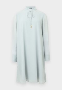 Hellblaues langärmliges Kleid mit hohem Kragen, Bindetail am Hals und lockerer Passform. Hergestellt aus glattem Stoff mit fließender Silhouette.